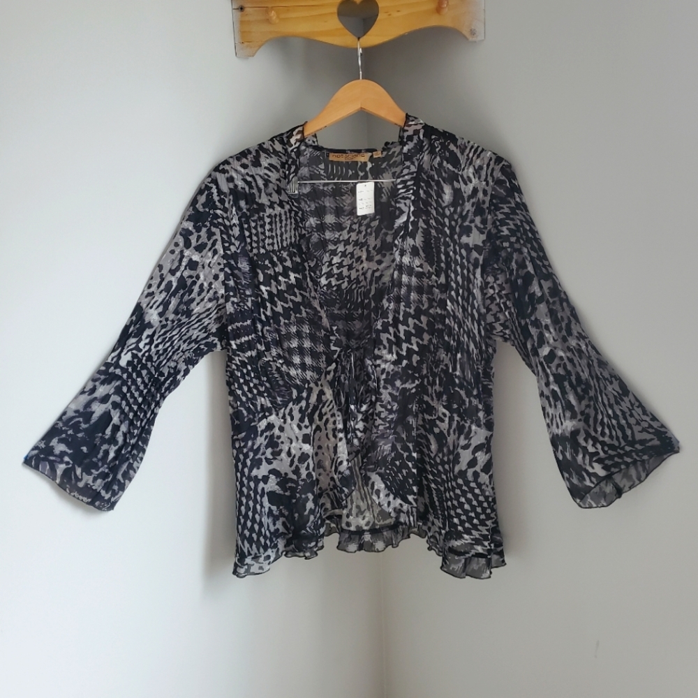Notations Woman Multi-Print Front Tie Top/Cover.